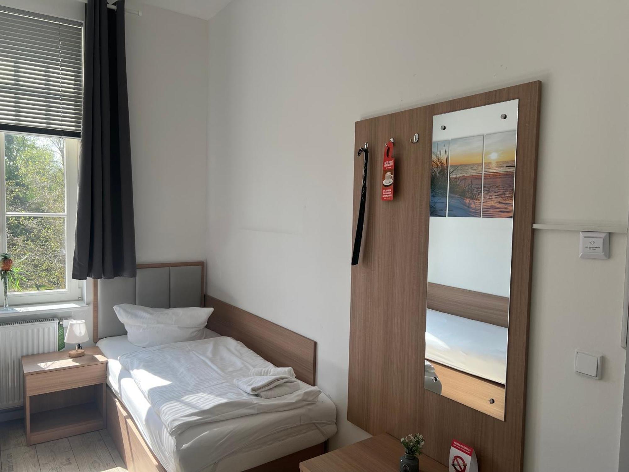 Parkhotel Putbus - Renoviert Seit Februar 2025 Zewnętrze zdjęcie